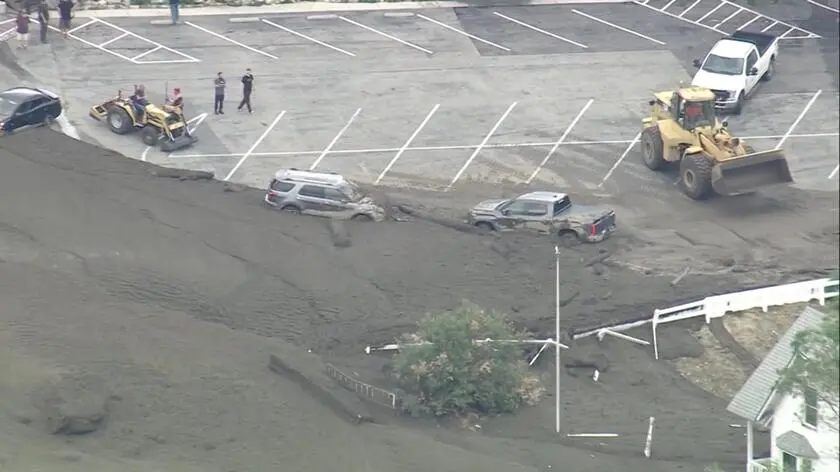 Osuwisko w Kalifornii. "Otworzyłam okno w kuchni i zobaczyłam pierwszą falę błota"