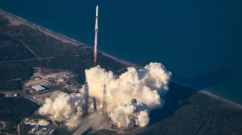 Rakieta New Glenn firmy Blue Origin wyniosła dwie satelity, które zmierzają na Marsa