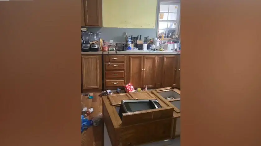 Szafki spadły ze ścian. Wszystko przez SpaceX