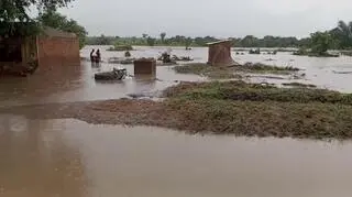 Cztery dni ulew i kilkanaście ofiar śmiertelnych