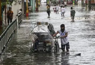 Lawina błotna zeszła na dom, nie żyje dwoje dzieci