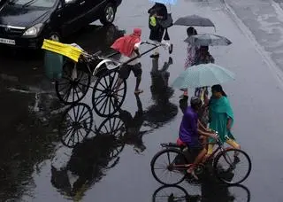 Cyklon Montha nawiedził wschodnie Indie