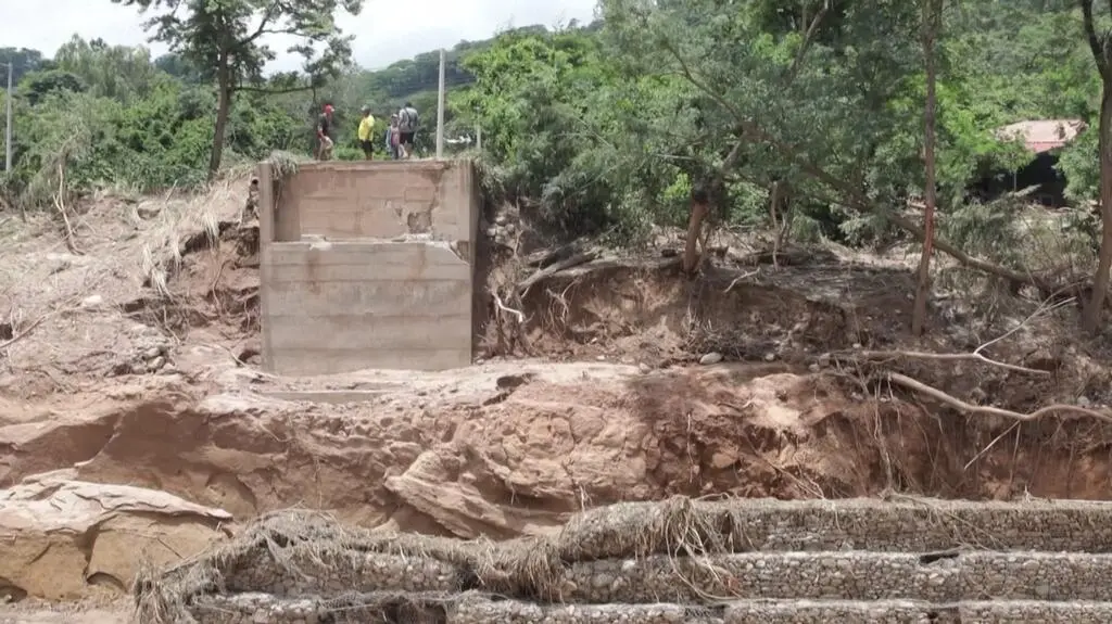 "Historyczna powódź". Ewakuowano tysiące rodzin 