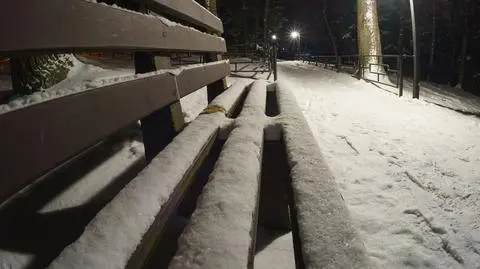 Nocą w niektórych regionach może spaść kilka centymetrów śniegu