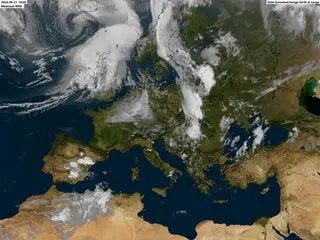 Linia nawałnic nad wschodnią Polską o godz. 18 w środę 21 sierpnia