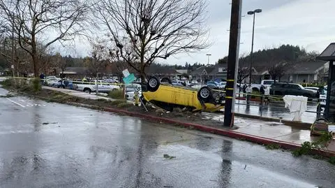 Samochody porwane przez tornado w Kalifornii