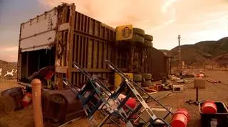 Przyczepa przewrócona w obiekcie Christmas in Color