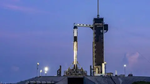 Rakieta Falcon 9 gotowa do startu