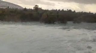 Ulewy w Grecji. Ulice kurortu zmieniły się w rzeki