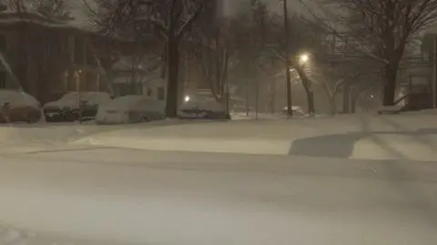 Pokryte śniegiem miasto Minneapolis