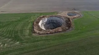 Dziury w ziemi w prowincji Konya