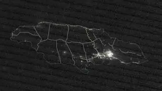 Wyspa pogrążyła się w ciemnościach. Zdjęcia