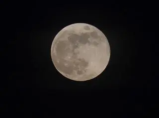 Pełnia Księżyca w Jemenie