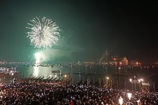 Świętowanie nowego roku 2025 we Włoszech