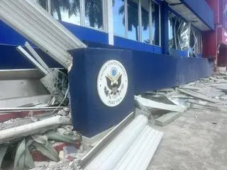 Zniszczona ambasada USA w Vanuatu