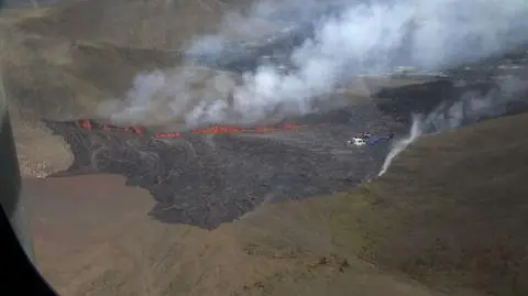 Erupcja nieopodal Reykjaviku. Wydano ostrzeżenie przed toksycznymi gazami  