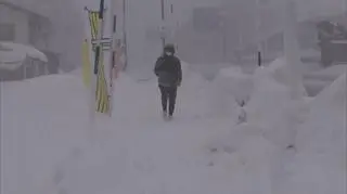 Północna Japonia pod grubą warstwą śniegu