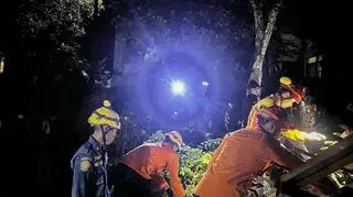 Osuwisko zeszło na wioski w Indonezji po intensywnych opadach deszczu