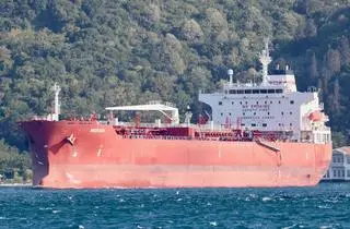 Tankowiec Mersin u wybrzeży Dakaru