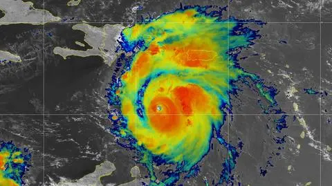 Potężny Beryl sieje spustoszenie, są ofiary śmiertelne. "Nie ma prądu, budynki są zniszczone"