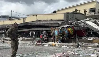 Zniszczenia po trzęsieniu ziemi w Vanuatu
