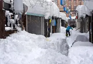 Rekordowe opady śniegu w Japonii - Obihiro