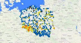 Czerwony - stan alarmowy, pomarańczowy - stan ostrzegawczy, żółty - strefa stanów wysokich, niebieski - strefa stanów średnich, czarny - strefa stanów niskich