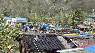 Zniszczenia wywołane przez tajfun Fung-wong na Filipinach