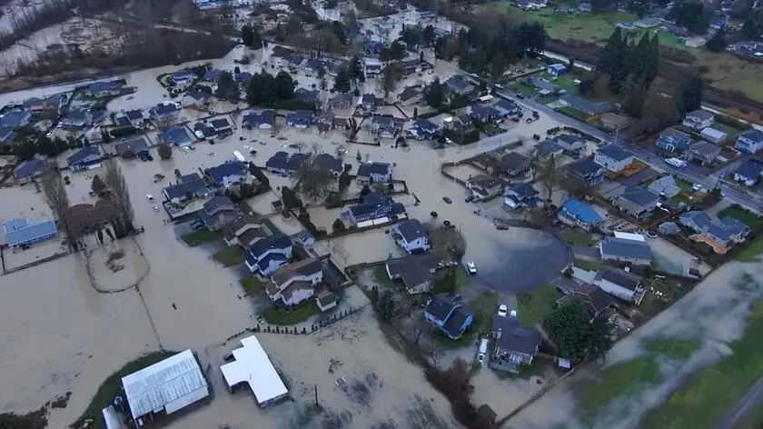 Mężczyzna wjechał na zalaną drogę. Nie przeżył