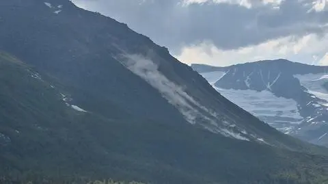 Norweska góra niepokojąco szybko się porusza