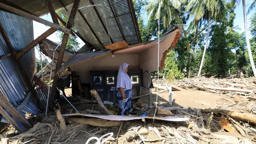 Już ponad 1800 ofiar śmiertelnych powodzi