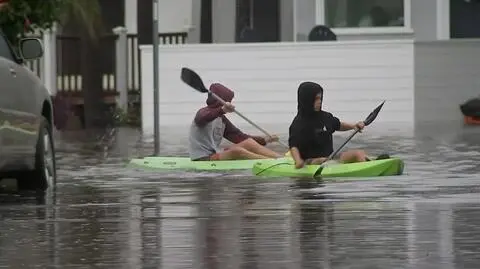 Kajakiem przez zalane ulice