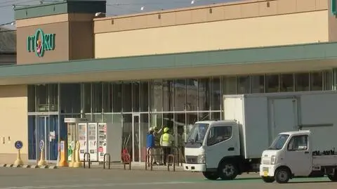 Niedźwiedź zaatakował w supermarkecie, złapano go po dwóch dniach
