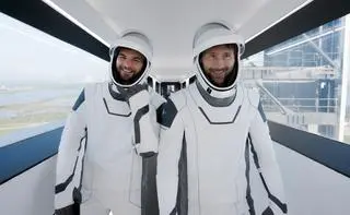 Astronauci: Dr Sławosz Uznański-Wiśniewski i Tibor Capu