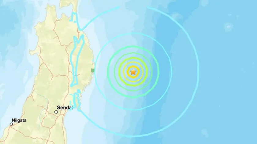Ostrzeżenie przed tsunami w Japonii
