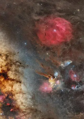 Zdjęcie Ireneusza Nowaka. Przedstawia fragment Drogi Mlecznej oraz mgławice Zeta i Rho Ophiuchi.