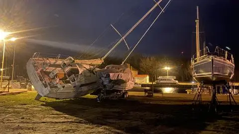 Przewrócony jacht, połamane drzewa. Pierwsze skutki wichur w Polsce