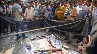 Zniszczenia po trzęsieniu ziemi w Dhace