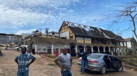 "Nie ma prądu, dochodzi do kradzieży, słychać wystrzały z broni gazowej"