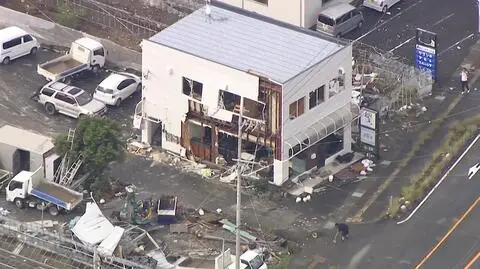 Tajfun zniszczył wiele budynków w prefekturze Shizuoka w Japonii