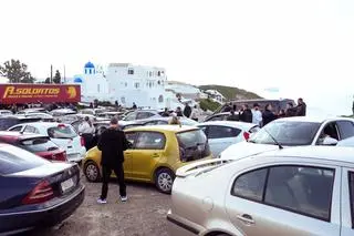 Kolejka do portu Athinios