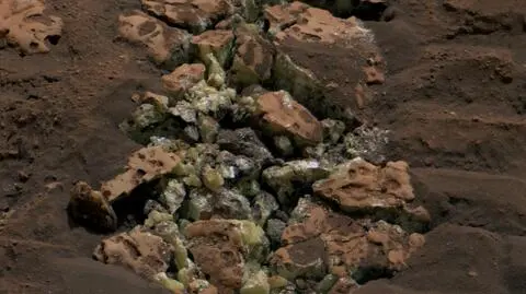 Niespodzianka w marsjańskiej skale. Co odkrył łazik Curiosity?