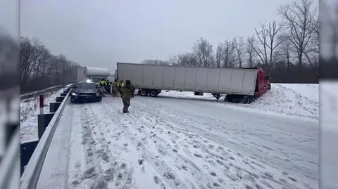 Karambol podczas śnieżycy
