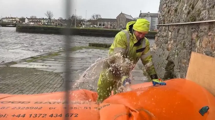 Bram uderzył. Brak prądu, odwołane loty