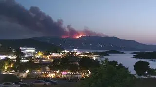 Widok na Korfu z miejscowości Ksamil w Albanii