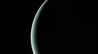 Uran. Zdjęcie wykonane przez sondę Voyager 2 dnia 25 stycznia 1986 roku