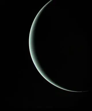 Uran. Zdjęcie wykonane przez sondę Voyager 2 dnia 25 stycznia 1986 roku