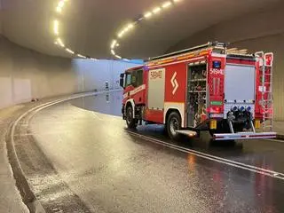 Z powodu ulewy zamknięto tunel pod Zakopianką