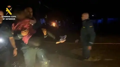 Całą noc trzymał się drzewa. 11-latek przeżył powódź