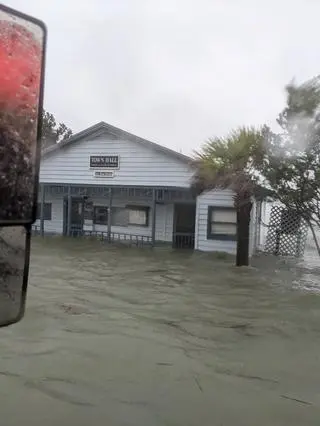 Ian przeszedł przez Pawleys Island, Karolina Południowa